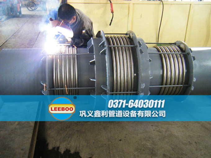 直管壓力平衡<a href=http://www.wa775i18.cn target=_blank class=infotextkey>補償器</a>生產(chǎn)車間