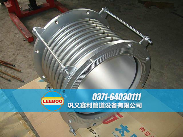 河北省保定市徐水縣<a href=http://www.xinligd.com target=_blank class=infotextkey>伸縮接頭</a>組裝現(xiàn)場